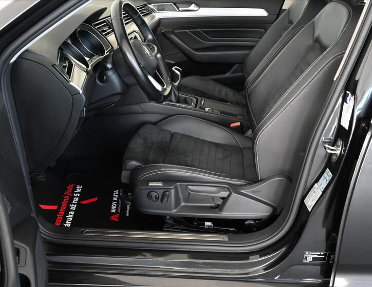 Volkswagen Passat 9