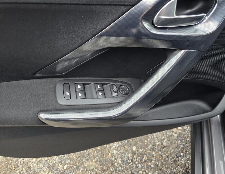 Peugeot 2008 15