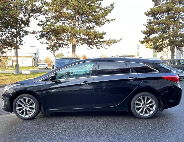 Hyundai i40 8