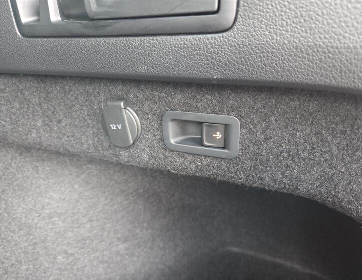 Volkswagen Passat 12