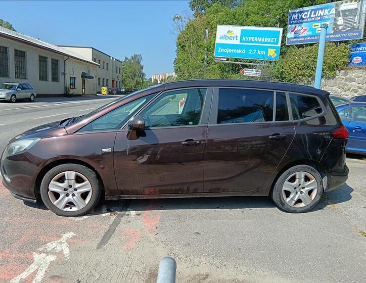 Opel Zafira 7