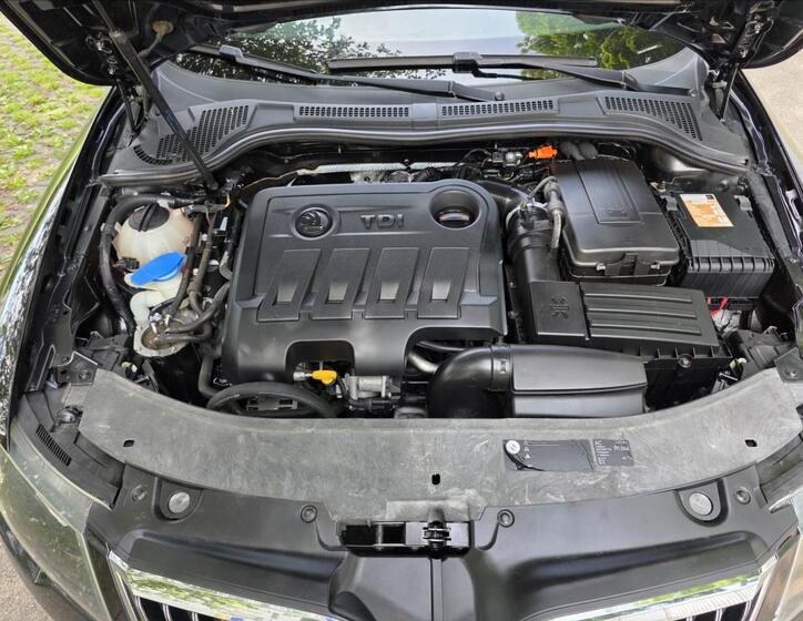 Škoda Superb 32