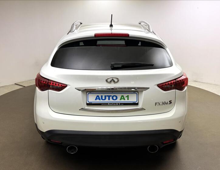 Infiniti FX30 5