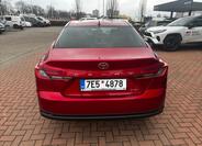 Toyota Camry 4