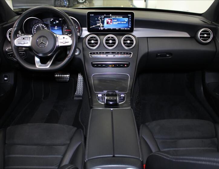 Mercedes-Benz Třídy C 8