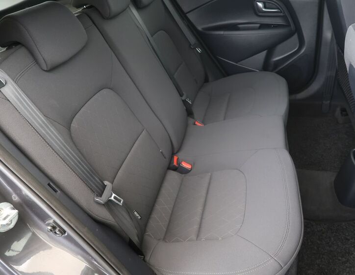 KIA Rio 12