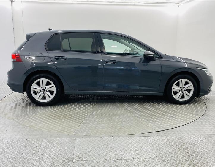 Volkswagen Golf 22
