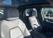Porsche Cayenne 16