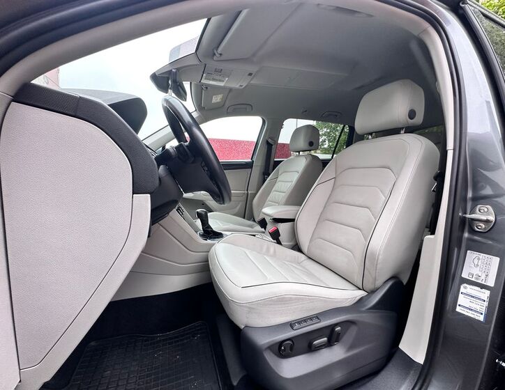 Volkswagen Tiguan 19