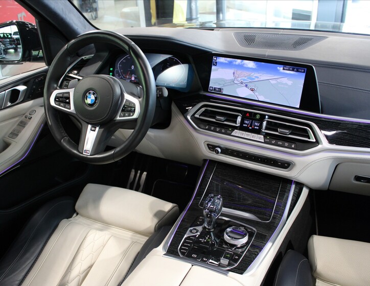 BMW X7 15