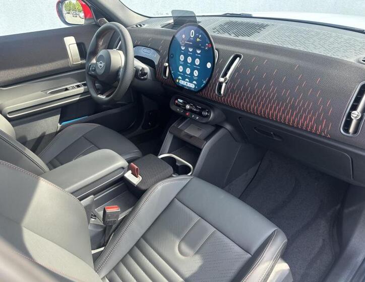 Mini Countryman 9