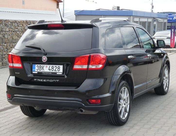 Fiat Freemont 12