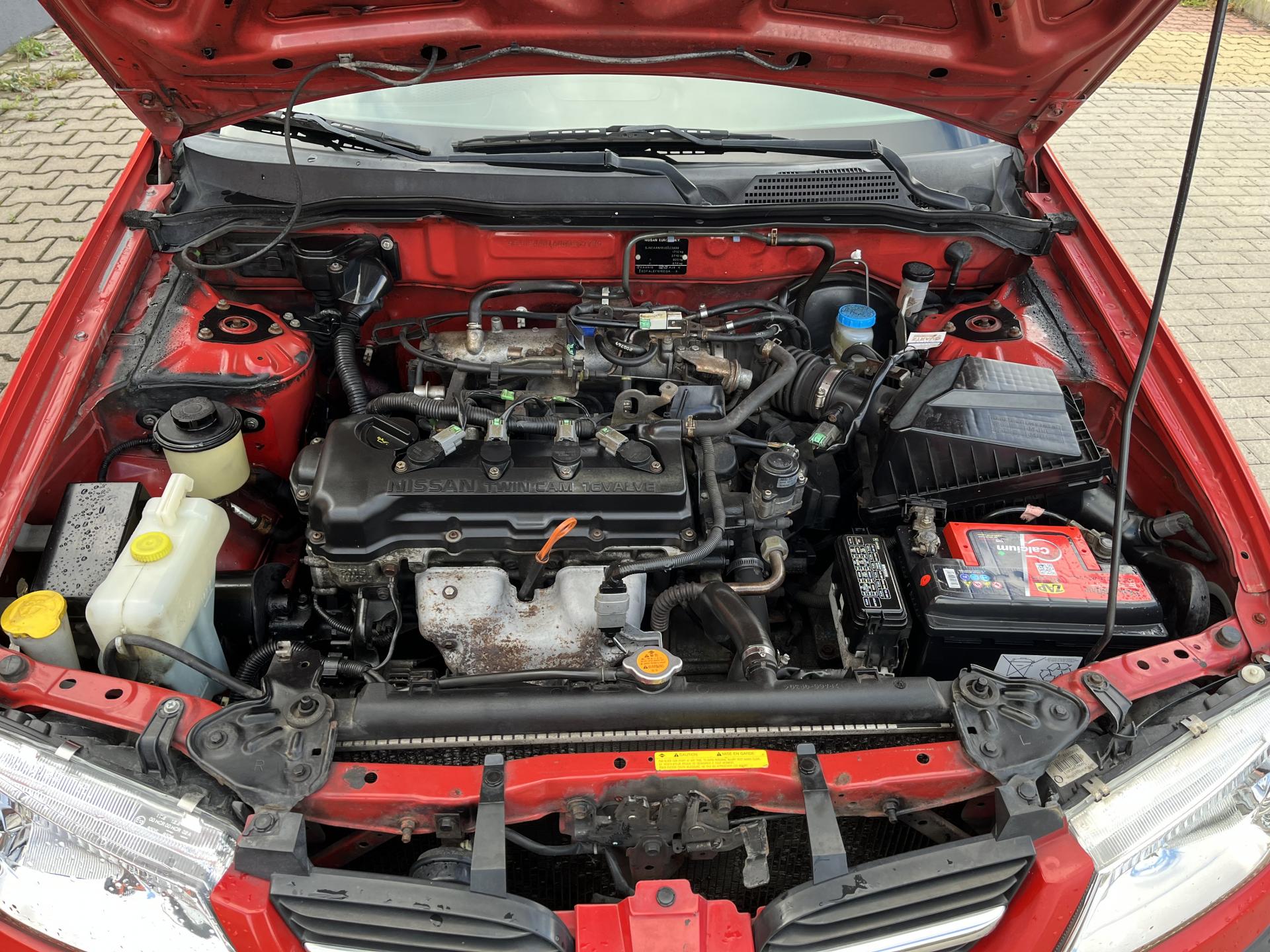 Nissan Almera