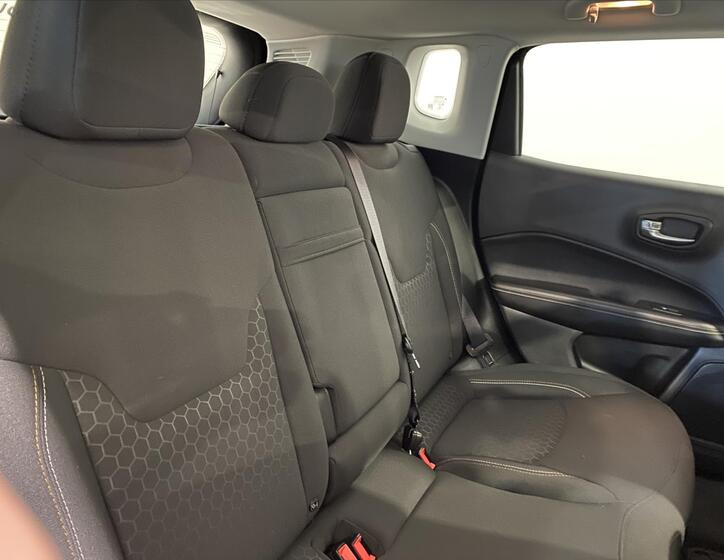 Jeep Compass 7