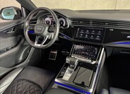 Audi Q8 21