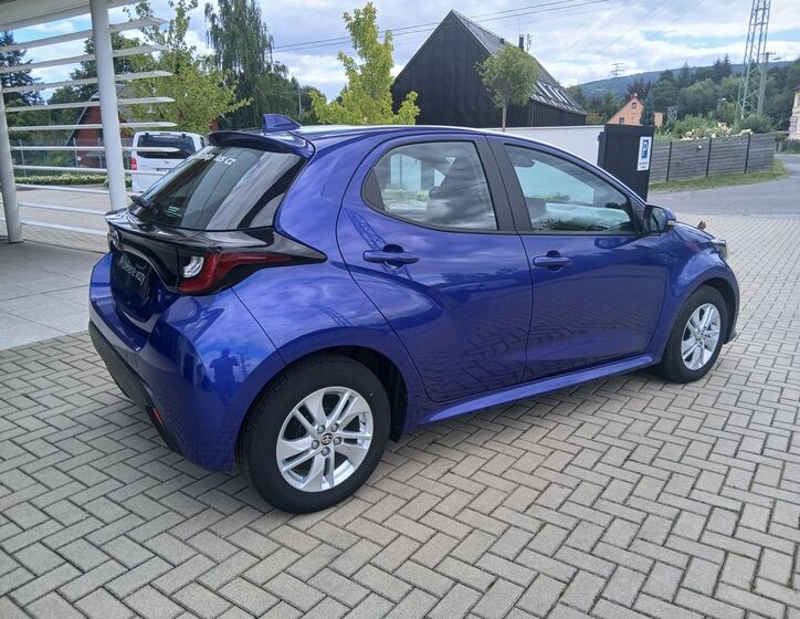 Toyota Yaris 6