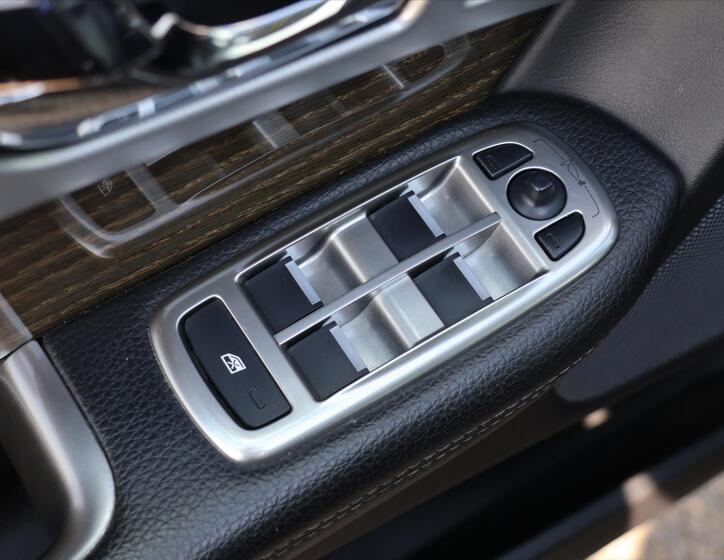 Jaguar XF 17