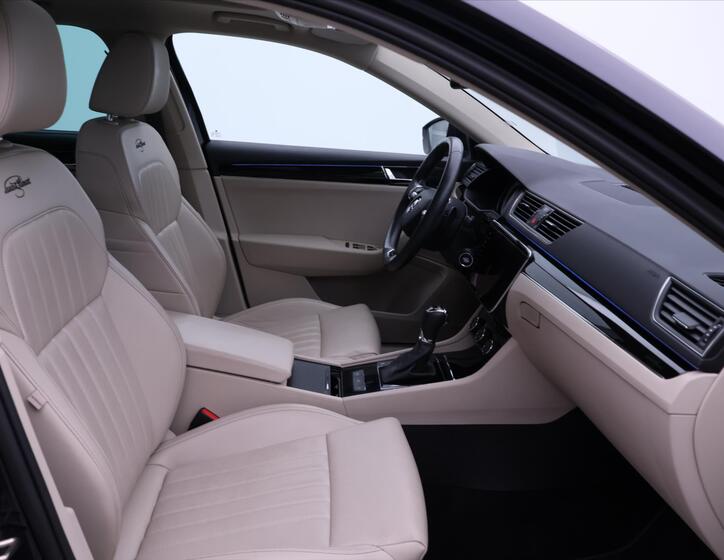 Škoda Superb 15