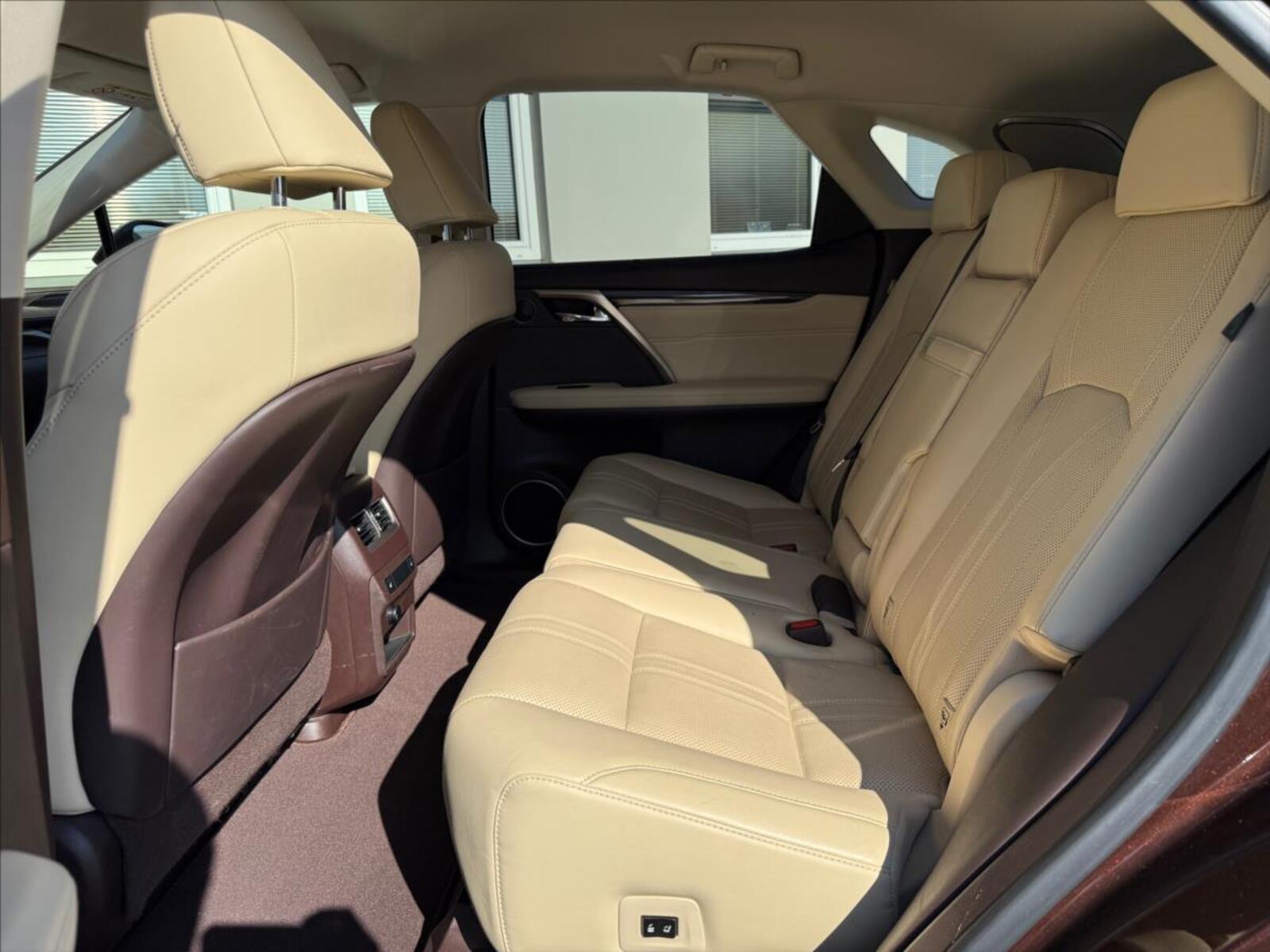 Lexus RX 450h 11