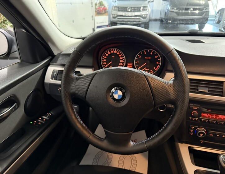 BMW Řada 3 18