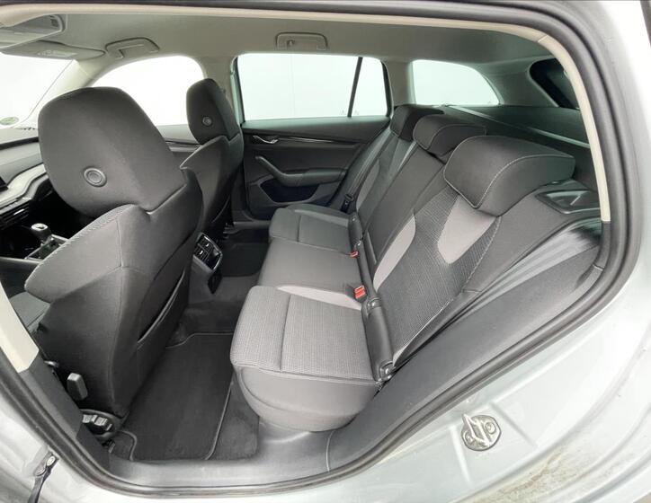 Škoda Octavia 16