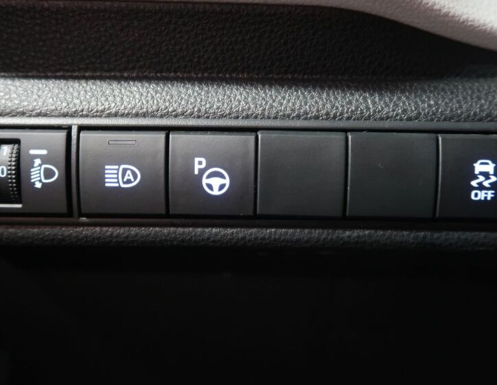 Toyota Corolla 21