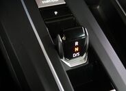 Volkswagen Golf 32