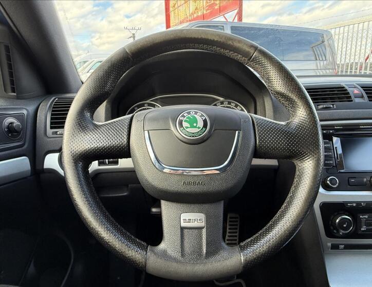 Škoda Octavia 12