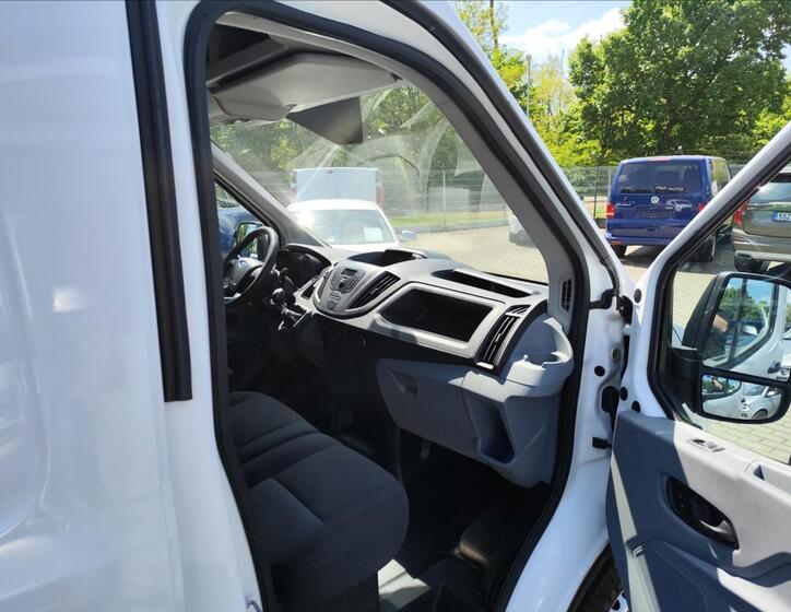 Ford Transit 29