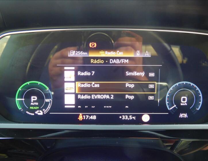 Audi e-tron 23
