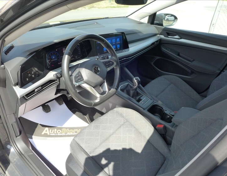 Volkswagen Golf 16