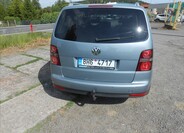 Volkswagen Touran 8