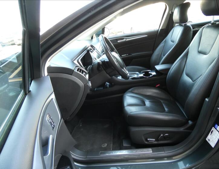 Ford Mondeo 18
