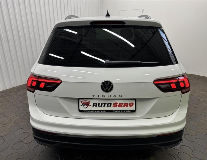 Volkswagen Tiguan 7
