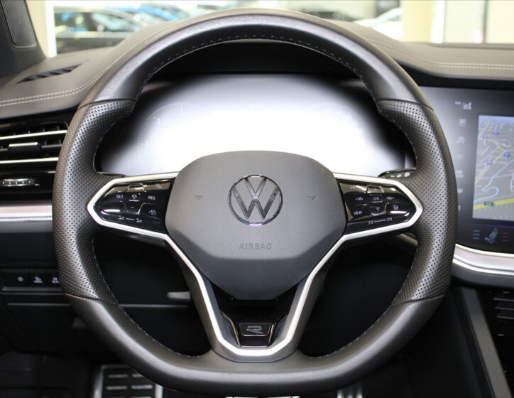 Volkswagen Touareg 9