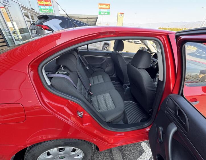 Škoda Octavia 10