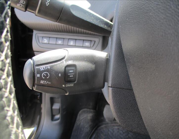 Peugeot 2008 16