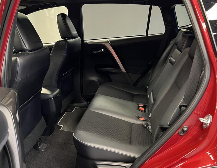 Toyota RAV4 11