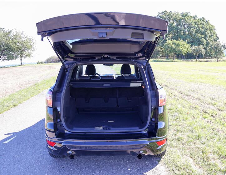 Ford Kuga 9