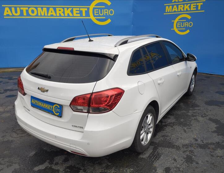 Chevrolet Cruze 4