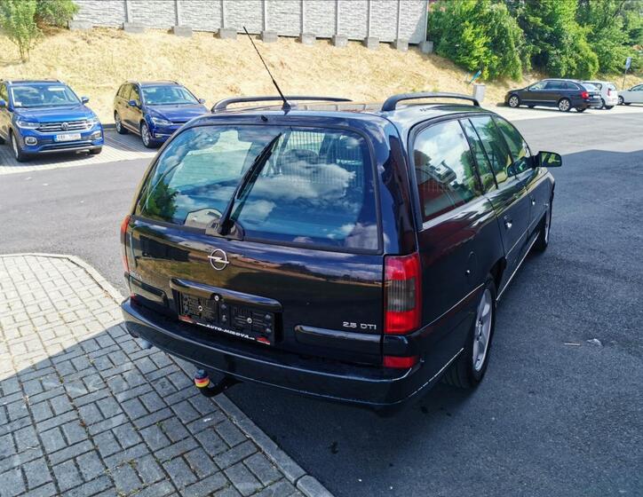 Opel Omega 7