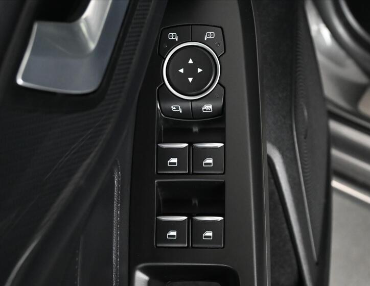 Ford Focus 25