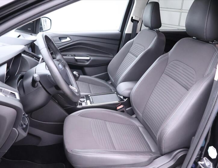 Ford Kuga 12