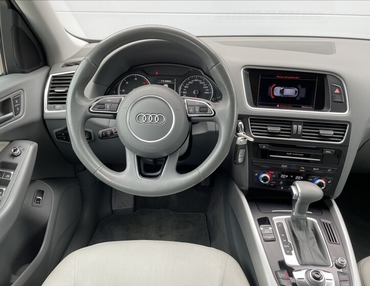 Audi Q5 10
