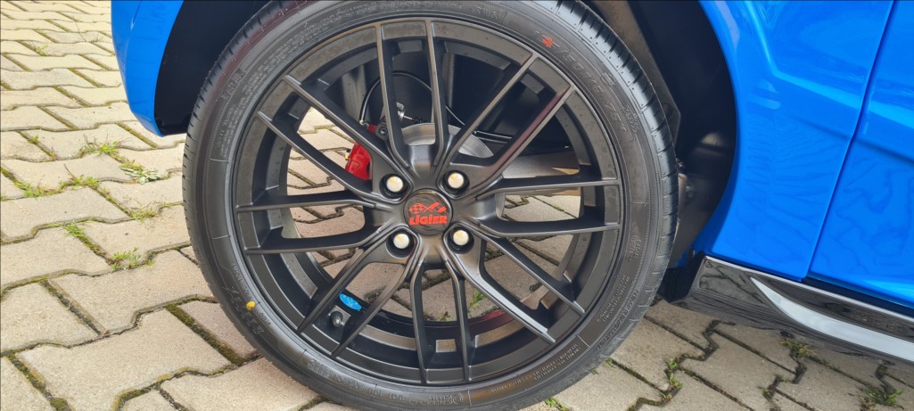Ligier JS 50