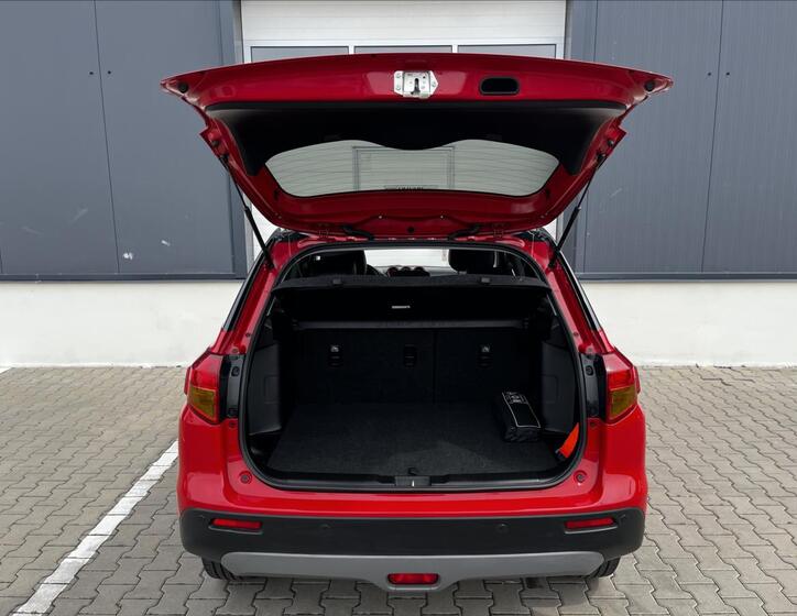 Suzuki Vitara 8