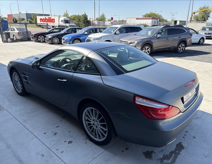 Mercedes-Benz SL 26