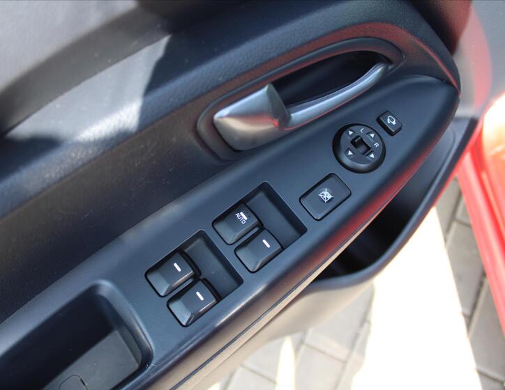 KIA Rio 23