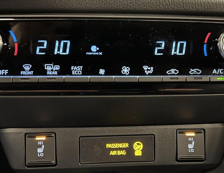 Toyota Yaris 7