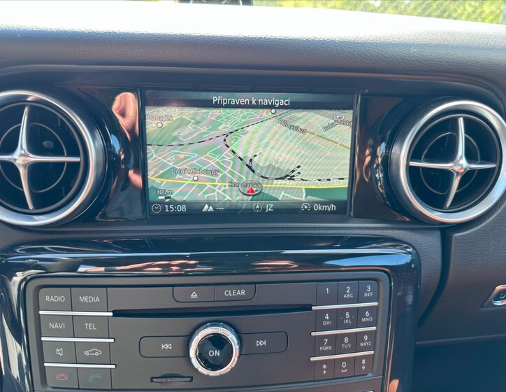 Mercedes-Benz SLC 33